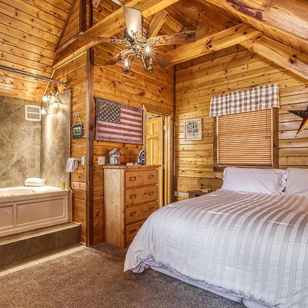 Fantastic Pet Friendly Cabin, Hot Tub, Fire Pit Sevierville Exterior foto